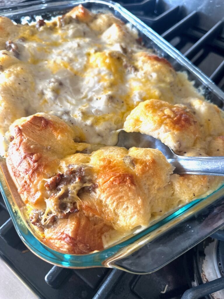 Biscuits and gravy casserole